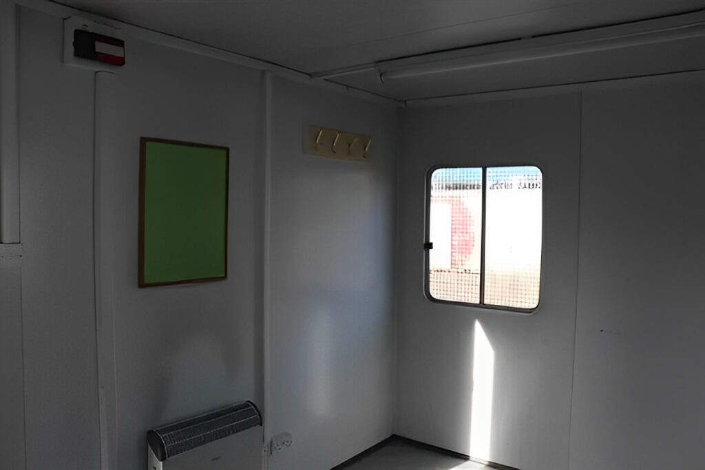 12Ft x 8Ft Steel Anti-Vandal Office Cabin 4 12Ft x 8Ft Steel Anti-Vandal Office Cabin - Image 4