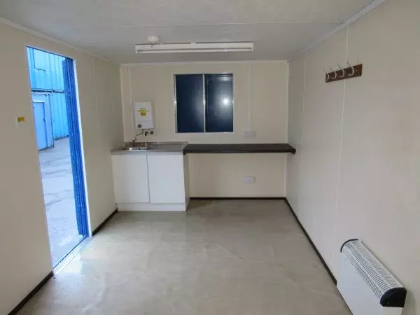 20Ft x 7Ft 6in Mobile Canteen Cabin 1 20Ft x 7Ft 6in Mobile Canteen Cabin