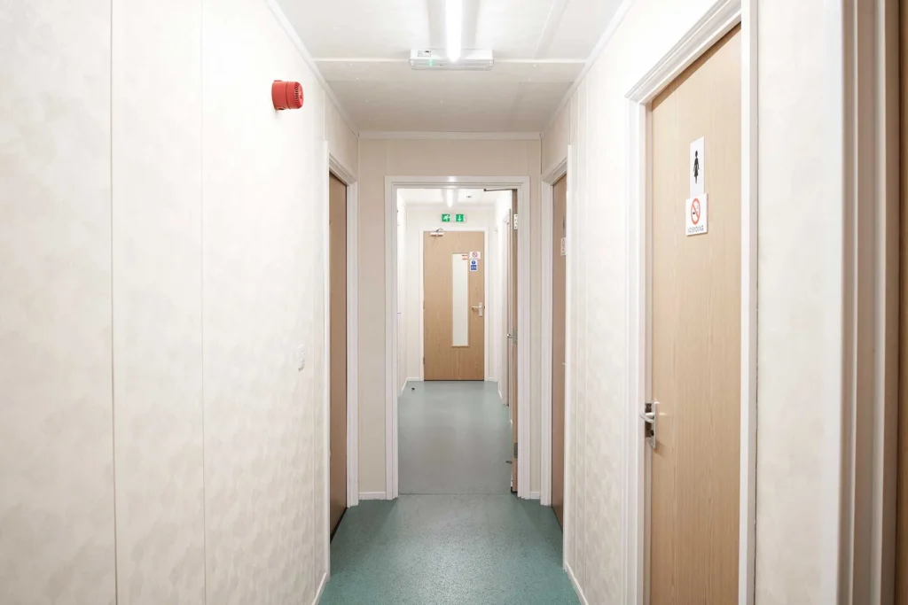 (3 Bay) Compliant Modular Building 4 (3 Bay) Compliant Modular Building - Image 4